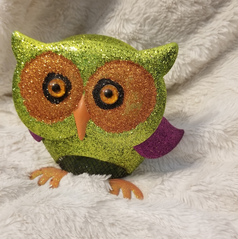 🏷$4 Sparkly owl candle holder!